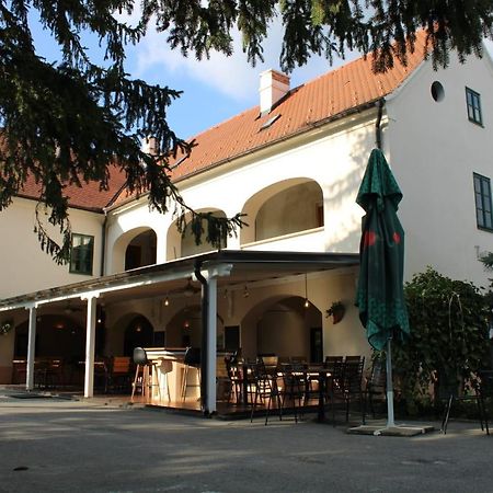 Taverna 1860 Rooms & Apartments Donja Zelina Exterior photo