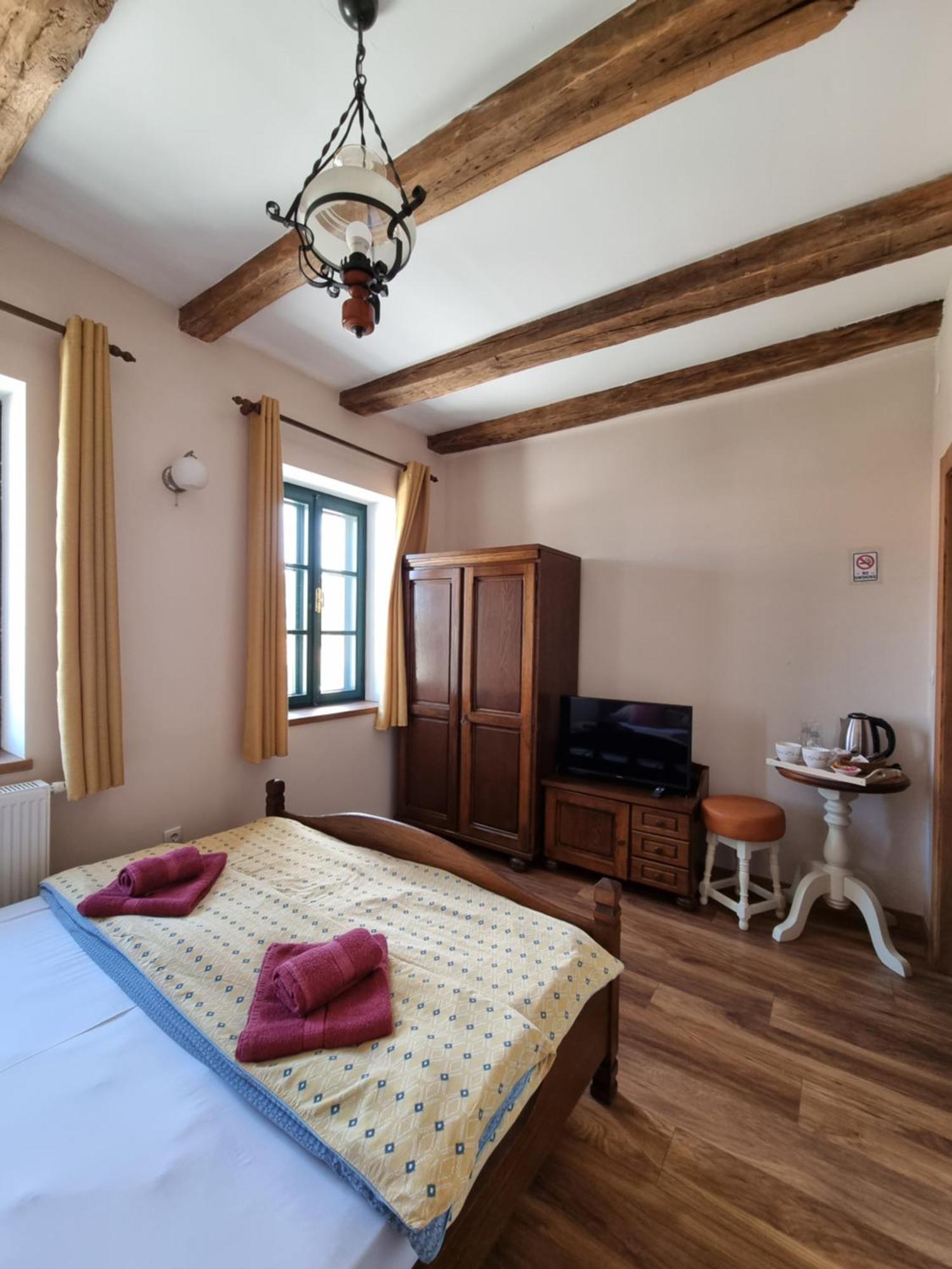 Taverna 1860 Rooms & Apartments Donja Zelina Room photo